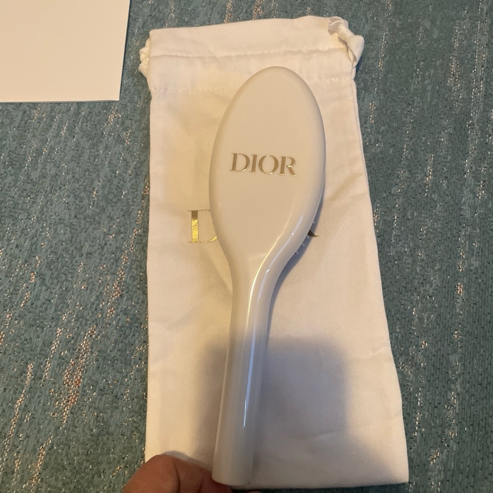 DIOR White / Ivory Denim Cosmetic Case With Ambre Nuit And Jadore Brush - Picture 2 of 16